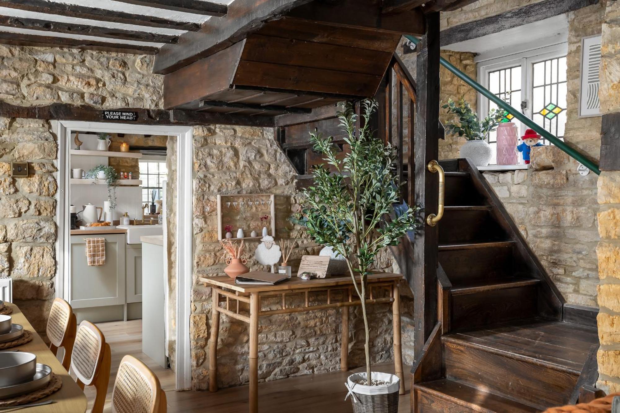 Bourton Scandi Chic Authentic Cottage エクステリア 写真